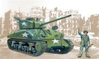 Italeri M4A1 Sherman                 